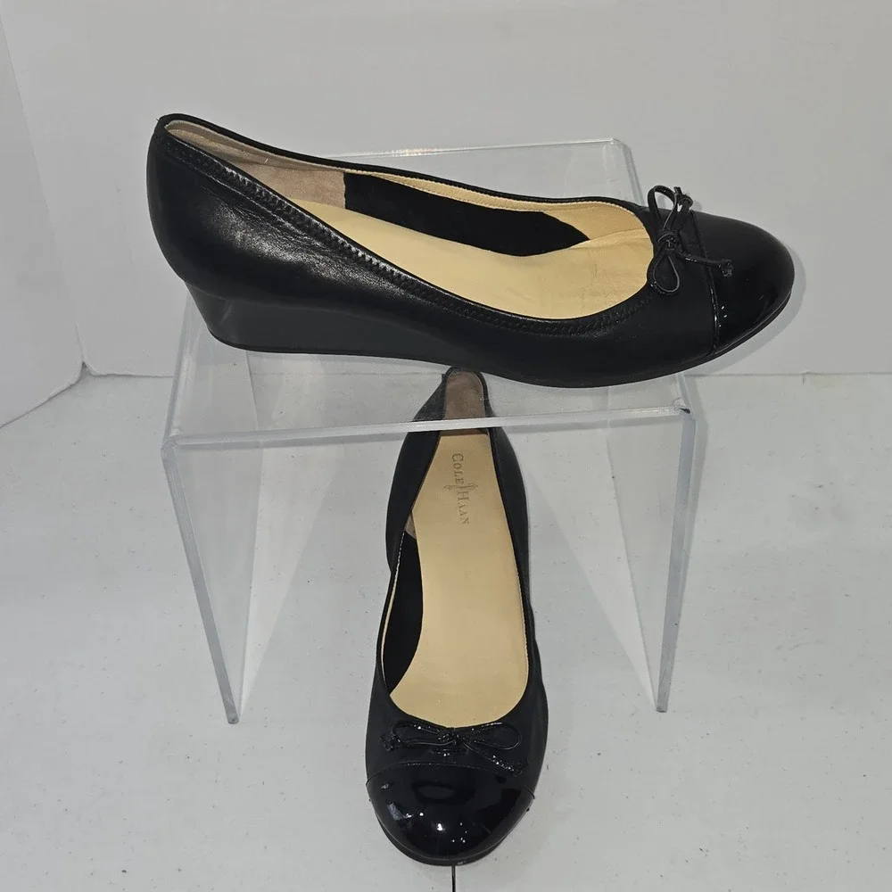 Cole Haan D33294 Black Leather Patent Cap Toe Wedge Heels Bow Womens 8.5 B